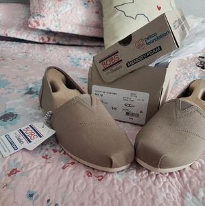 NEW!!!!! Bobs Women Shoes